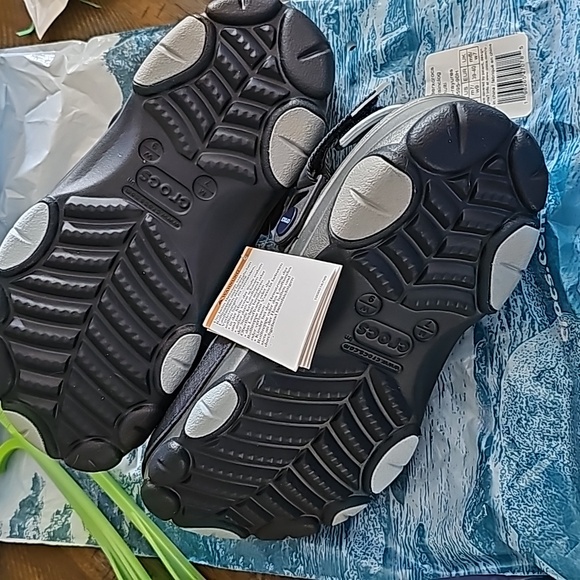 NWT Busch beer X Crocs. All terrain with specialty bag and working flashlight! - Picture 6 of 6